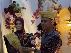 Viral Lamaran Mewah di Lampung: Seserahan Uang Rp100 Juta, Emas & Kerbau