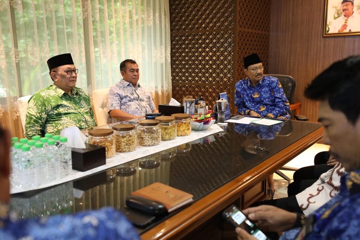 Menteri Sosial RI Saifullah Yusuf (Gus Ipul) menyambut positif dukungan Dewan Perwakilan Daerah RI (DPD) terhadap program prioritas nasional Sekolah Rakyat.