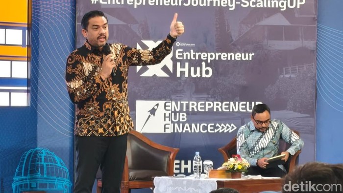Menteri UMKM Maman Maman Abdurrahman saat mengisi kuliah umum di ITB