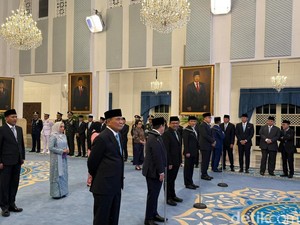 Djamari Chaniago Resmi Jadi Menko Polkam, Erick Thohir Menpora