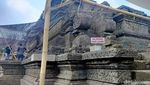 Melihat Pemugaran Candi Jago di Malang