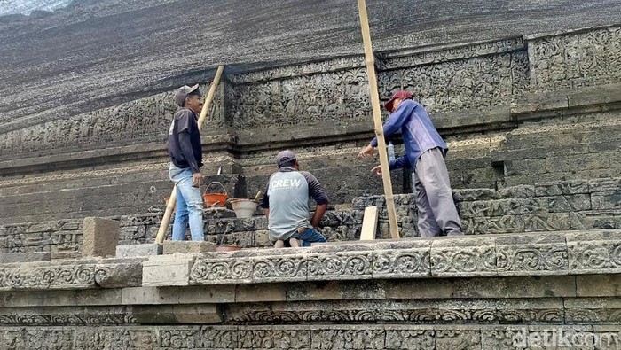 Pemugaran Candi Jago di Kecamatan Tumpang, Kabupaten Malang