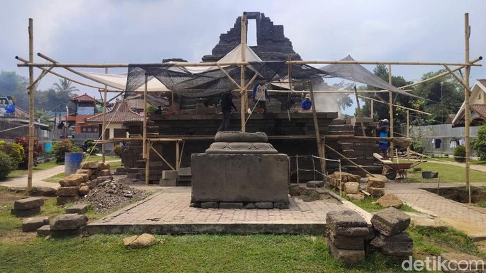 Pemugaran Candi Jago di Kecamatan Tumpang, Kabupaten Malang Pemugaran Candi Jago di Kecamatan Tumpang, Kabupaten Malang