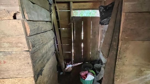 Potret rumah balita yang mengalami penyakit cacingan di Seluma Potret rumah balita yang mengalami penyakit cacingan di Seluma