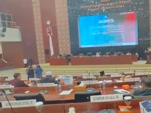 Anggota DPRD Interupsi untuk Bahas Pergeseran Anggaran Gubsu, Paripurna Riuh