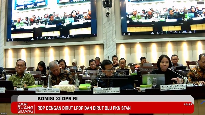 RDP Komisi XI DPR dengan Dirut LPDP dan Direktur PKN STAN, Selasa (16/9/2025).