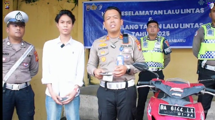Satlantas Polresta Pekanbaru menemukan motor milik warga Padang yang hilang, Rabu (17/9/2025).