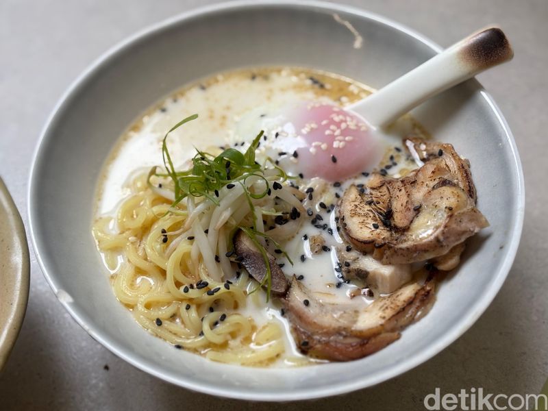 Menu makanan di Suko Ramen