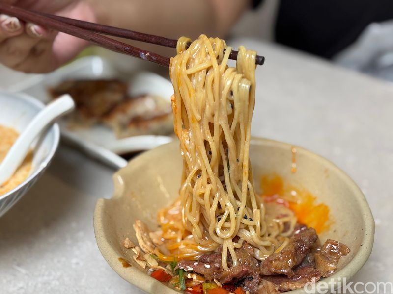 Menu makanan di Suko Ramen