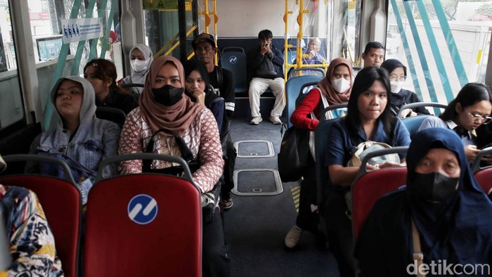Transjakarta Berlakukan Tarif Rp1 di Hari Perhubungan Nasional