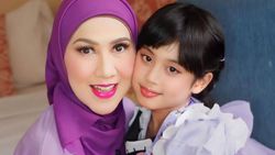 Dukungan Venna Melinda Buat Vania Athabina yang Debut Nyanyi