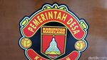 Bau-bau Manchester United di Logo Desa Kleteran Magelang