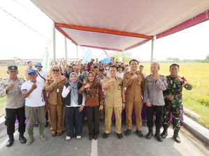 Ning Ita Pimpin Panen Raya Padi di Kota Mojokerto, Hasil Naik 33%