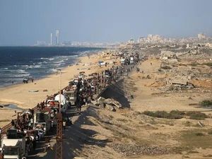 Serang Kota Gaza, Israel Buka Rute Baru untuk Warga Palestina Ngungsi