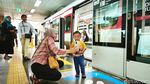 Warga Serbu LRT Jakarta, Hari Ini Tarifnya Cuma Rp1