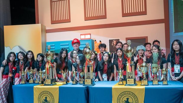 Sekolah Mentari Intercultural School Jakarta (MISJ) meraih berbagai penghargaan di ajang World Scholar's Cup (WSC) Global Round di Seoul