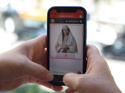 Video: Berkenalan dengan Diella, Menteri dari AI Pertama di Dunia