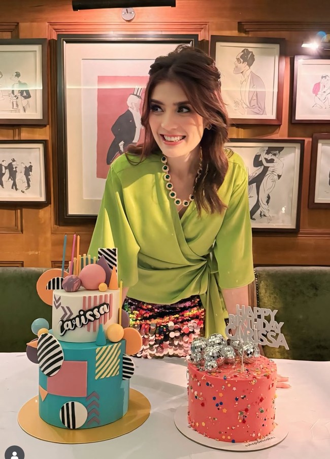 Tepat pada 12 September artis cantik Carissa Puteri berulang tahun yang ke-41. Melalui akun Instagram, Carissa membagikan momen perayaan sederhana ulang tahunnya. Foto: Instagram/@carissa_puteri