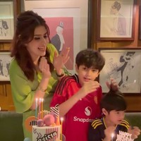 Paras tampan kedua putra Carissa juga tak kalah jadi sorotan. Diketahui kedua putranya itu memiliki darah keturunan Jerman dan Arab. Foto: Instagram/@carissa_puteri