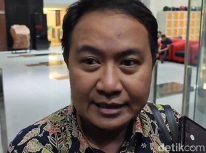 Diduga Terima Uang dari Kasus Kuota Haji, Dirjen PHU Dicecar Pertanyaan Ini
