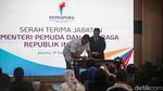 Dito Serahkan Jabatan ke Erick Thohir, Disaksikan Deretan Mantan Menpora