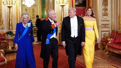 Foto: Melania Trump Hadiri Jamuan Raja Charles, Gayanya Disebut Mirip Pisang