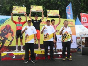 Pebalap Tour de EnTeTe Finis di Labuan Bajo, Tempuh 1.500 Km