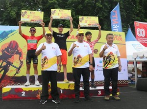 Hadiah Etape Tujuh Tour de EnTeTe Disumbangkan untuk Korban Banjir Nagekeo