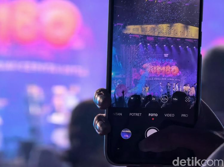 Jajal Kemampuan Zoom Huawei Pura 80 Ultra untuk Konser