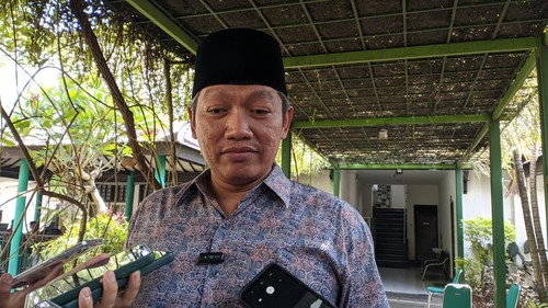 Kadispar NTB, Ahmad Nur Aulia, saat ditemui di kantornya, Kamis (18/9/2025). (Ahmad Viqi/detikBali)