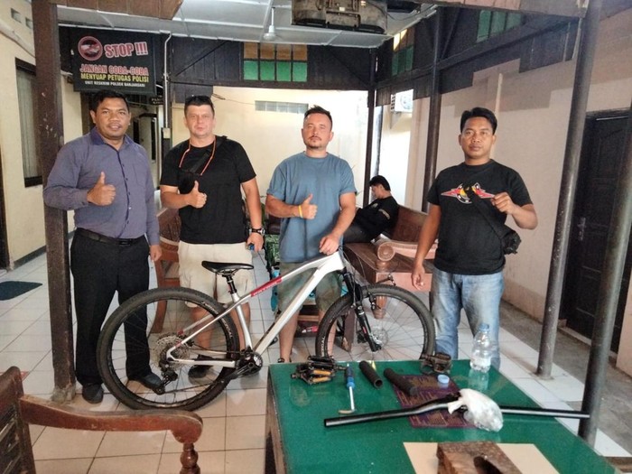 Sepeda Warga Polandia Hilang di Malang, Berhasil Ditemukan di Solo