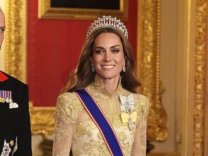 WINDSOR, ENGLAND - SEPTEMBER 17:  Catherine, Princess of Wales and Prince William, Prince of Wales arrive for the State Banquet hosted by King Charles III and members of the Royal Family at Windsor Castle during the state visit by the President of the United States of America on September 17, 2025 in Windsor, England. President Trump is in England from Sept. 16-18 on his second UK state visit, with the previous one taking place in 2019 during his first presidential term.  (Photo by Aaron Chown-WPA Pool/Getty Images)