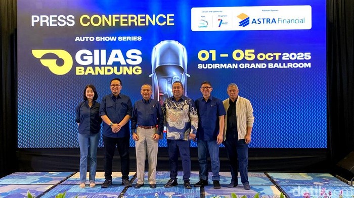 Konferensi pers GIIAS Bandung.