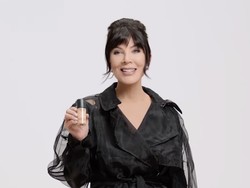 Jadi Bintang Iklan MAC, Kris Jenner Pamer Wajah Lebih Muda Hasil Facelift