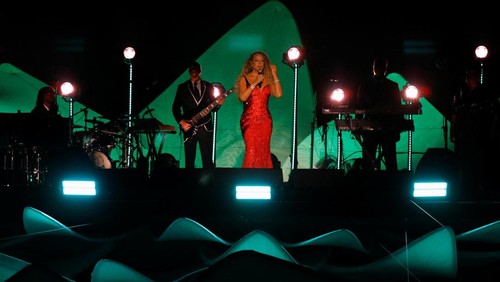 Mariah Carey performs on a floating stage shaped like a giant Victoria amazonica water lily at the Guama River in Belem, Para state, Brazil, September 17, 2025. REUTERS/Wagner Santana