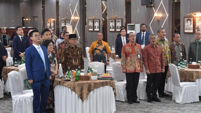 Mendes PDT Yandri Susanto dan Pengusaha China