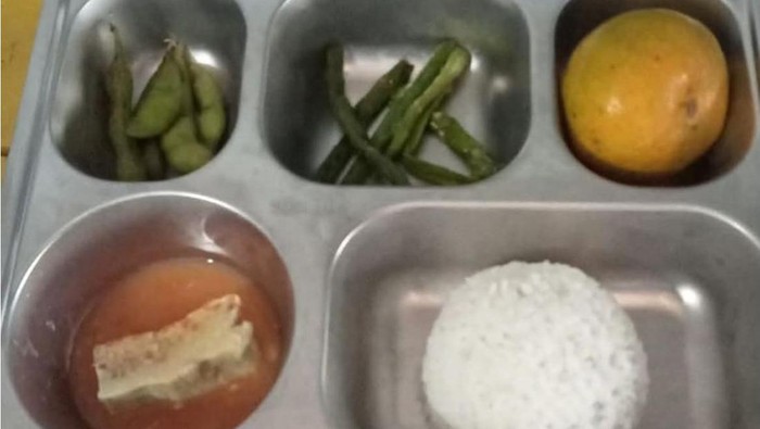 Menu MBG di Karangpelem Sragen yang tuai sorotan. Kamis (18/9/2025).