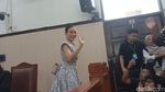 Nikita Mirzani Is Back! Jalani Sidang Melawan Reza Gladys dengan Modis