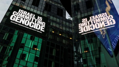 Seruan Boikot Sepak Bola Israel Menggema di Times Square AS
