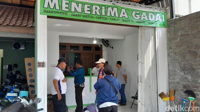 Suasana Gadai Kurnia, di Kelurahan Rejosari, Kecamatan Semarang Timur, Kota Semarang, Rabu (17/9/2025).