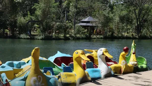 Atraksi wisata Boonpring yang menjadi unggulan Desa Wisata Sanankerto