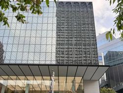 Potret Antrean Sambut iPhone 17 dan Air di Orchard Road