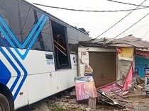 Cerita Ibu Peluk Lindungi Anak saat TransJ di Cakung Menabrak