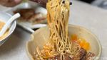 Di Sini Ada Dry Ramen Nyemek dan Ramen Paitan Enak