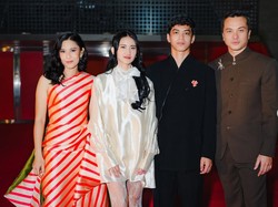 Beda Gaya 2 Generasi Rangga-Cinta di BIFF 2025, Seperti Orangtua Antar Anak Beda Gaya 2 Generasi Rangga-Cinta di BIFF 2025, Seperti Orangtua Antar Anak