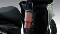Selain itu, semuanya terlihat sama. Mulai dari dimensinya yang mungil, headlamp atau lampu utama yang dominan, pelek roda yang menggunakan model palang delapan dan bagian ekor yang dirancang serba tajam. Foto: Doc. Honda Malaysia