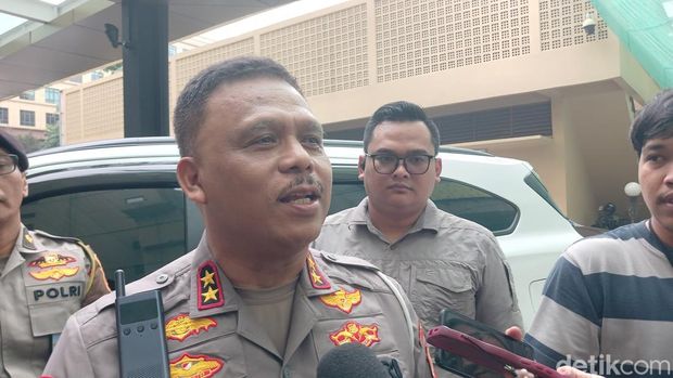 Kakorlantas Polri Irjen Agus Suryonugroho mengatakan pihaknya merespons positif aspirasi masyarakat dan sedang mengevaluasi penggunaan sirine dan rotator. (Rumondang/detikcom)