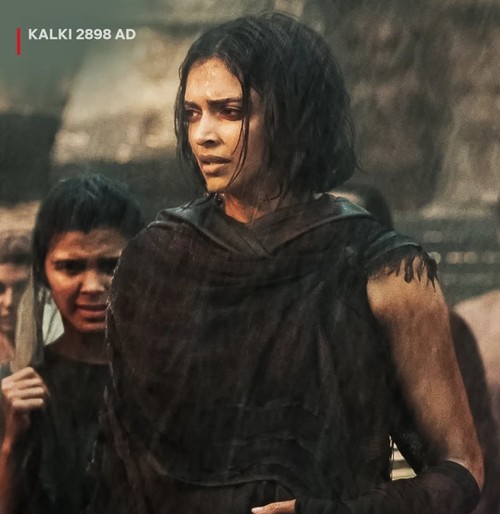 Cuplikan adegan Deepika Padukone di Kalki 2898 AD.