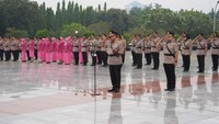Dirregident Korlantas Polri Brigjen Wibowo mengatakan ziarah dan tabur bunga ini bukan sekadar kegiatan seremonial, melainkan momentum penting untuk mengingat jasa para pahlawan.