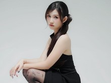 Leona Zhen, Suka Disebut Salah Circle karena Bawakan Lagu Ambyar Leona Zhen, Suka Disebut Salah Circle karena Bawakan Lagu Ambyar